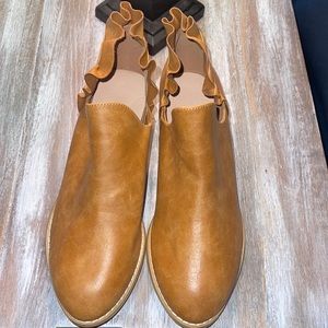 Women’s fall booties ankle heels cutout low stacked ruffle slip on boots SIZE 9